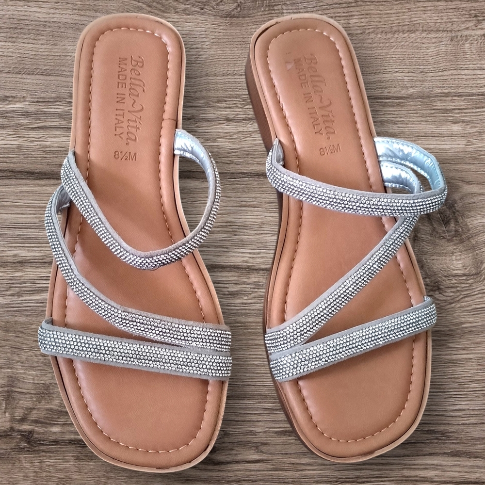 NWOT Bella Vita Ona-Italy Sparkle Slide Flat Sandal Silver Metallic Gray 8.5